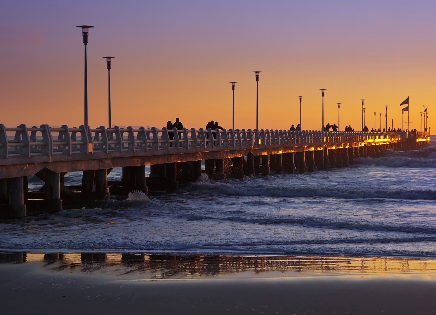 Summer's top fashionable hot spots - Fprte dei Marmi - 07
