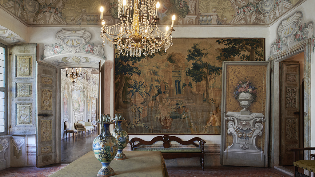 Dolce&Gabbana and FAI: exploring Villa Della Porta Bozzolo