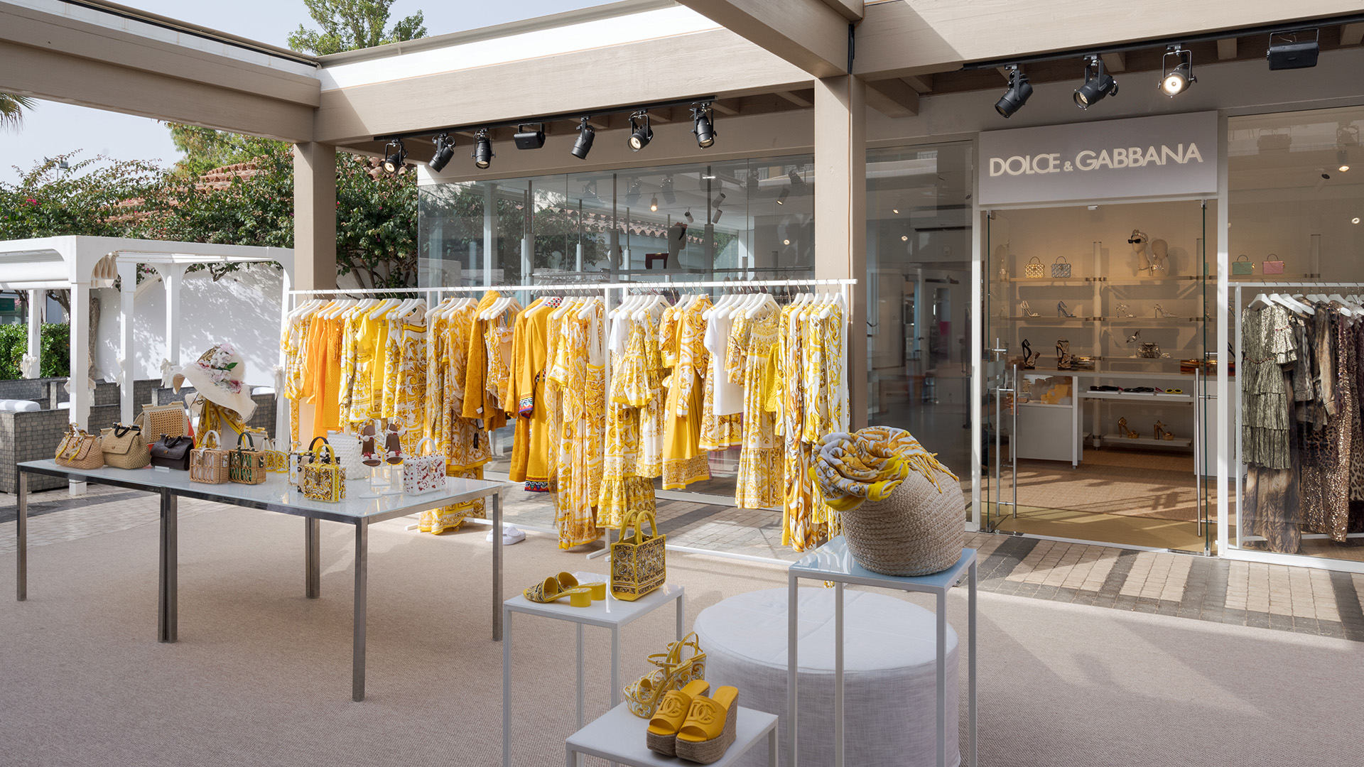 dolce-and-gabbana-eventi-luglio-sardegna-2024-forte-village-pop-up-banner