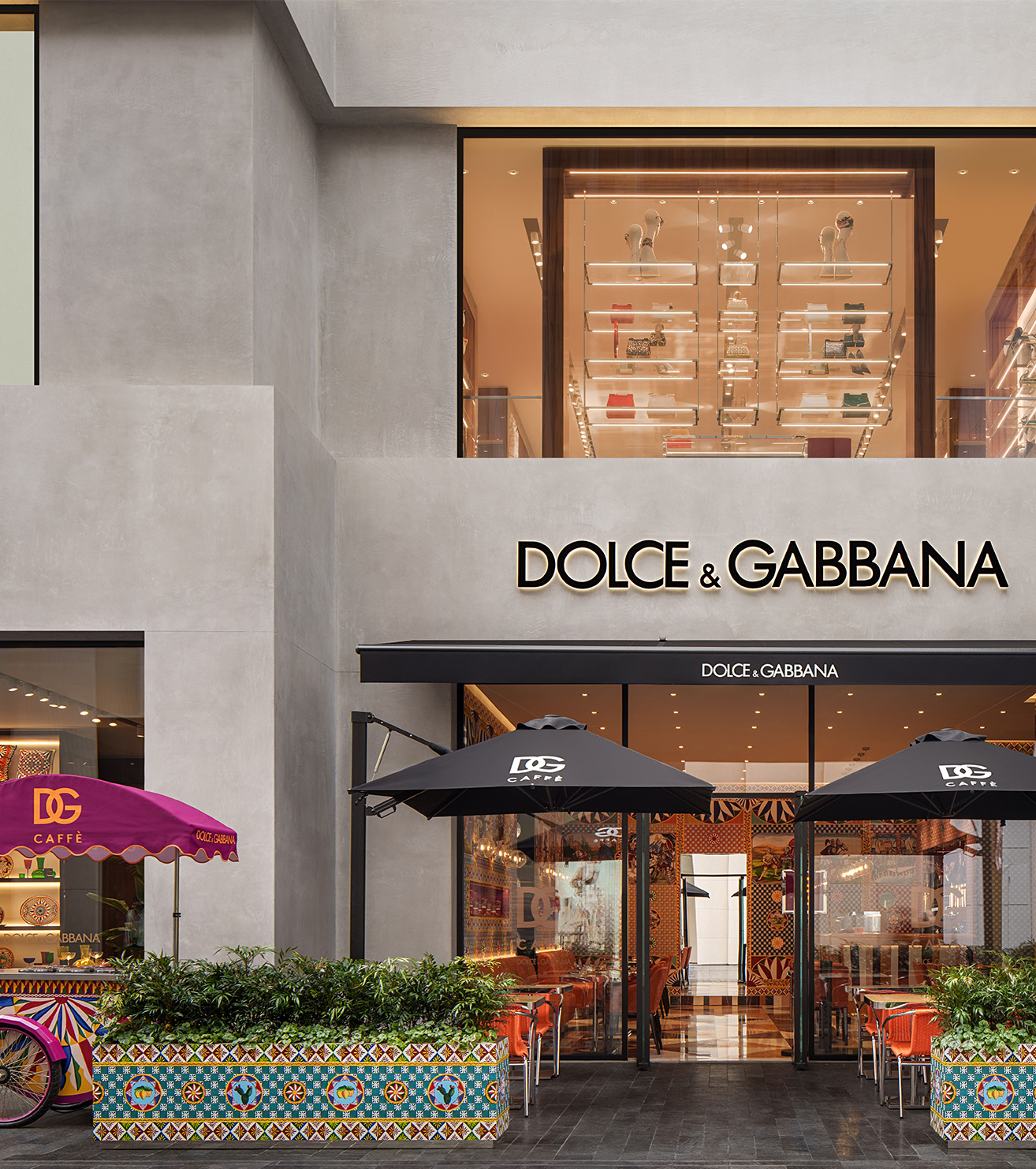 Dolce&Gabbana apre una nuova boutique nel cuore di Wuhan