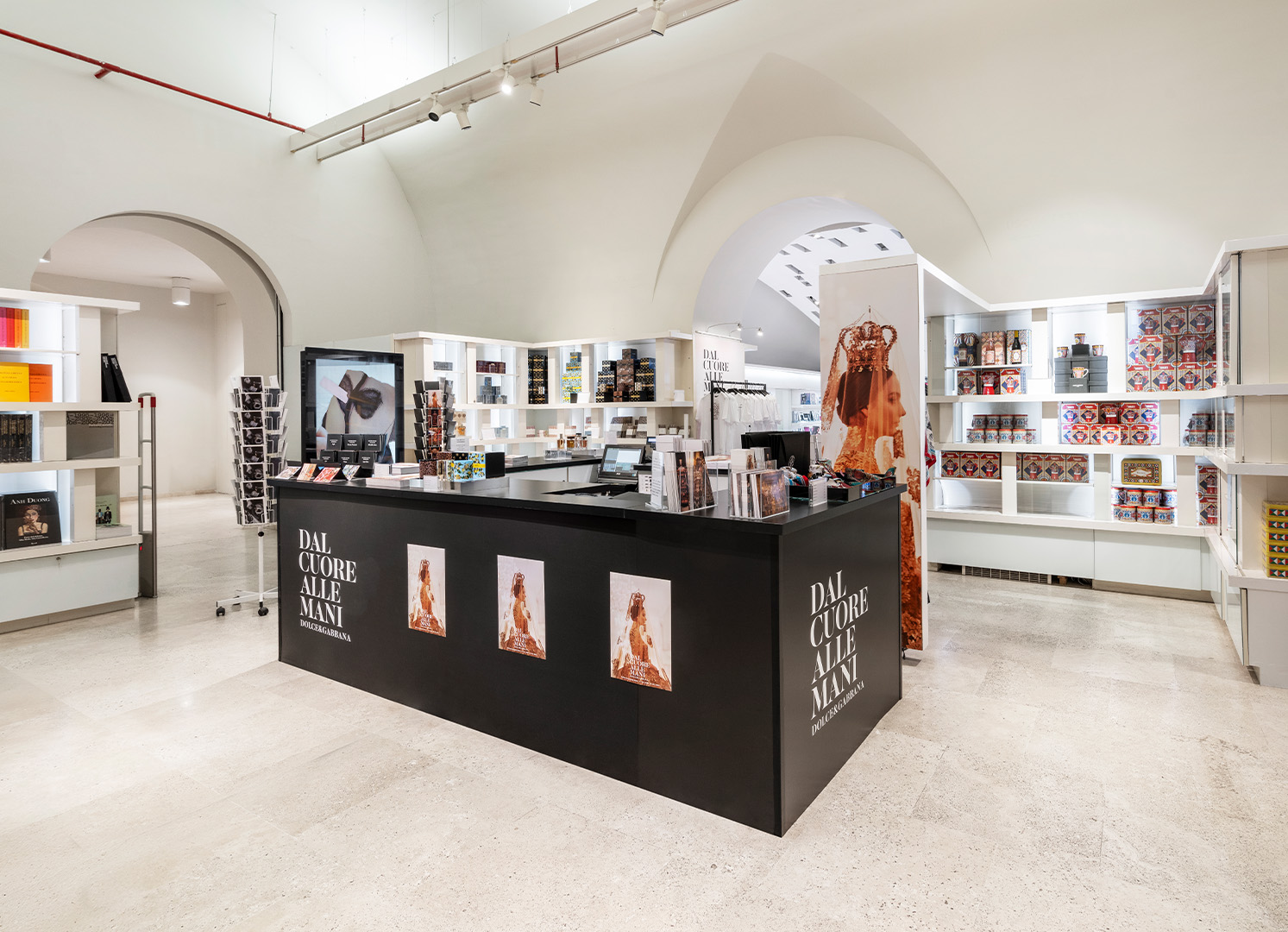 Dolce&Gabbana | Dal Cuore alle Mani Exhibition - Rome Palazzo Esposizioni - Gigt Shop 02