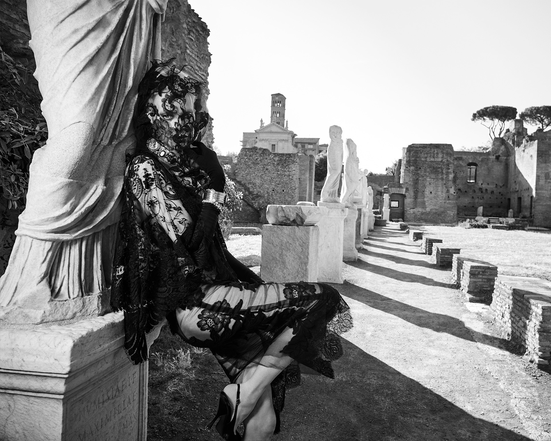 Dolce&Gabbana Alta Moda Roma 2025 | Shooting Luigi&Iango - Kristen McMenamy 08