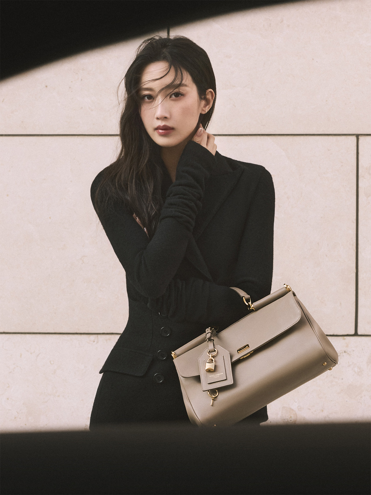 Dolce&Gabbana Fall/Winter 2025 Campaign - Mun KaYoung and Jung Haein - 14