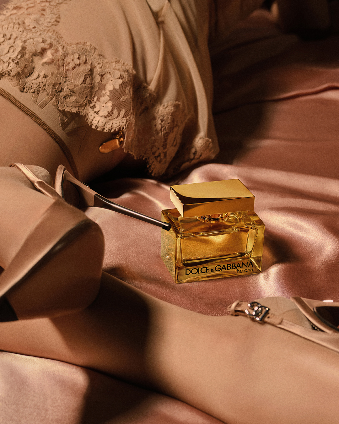 Dolce&Gabbana Beauty | The One Campaign - Madonna and Alberto Guerra - New Fragrances 14