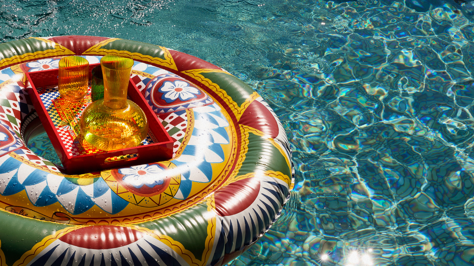 Dolce&Gabbana Casa | Summer Selection 2026 - Ombrelloni, Gonfiabili, Tessile Bagno, Mise en Place - 02